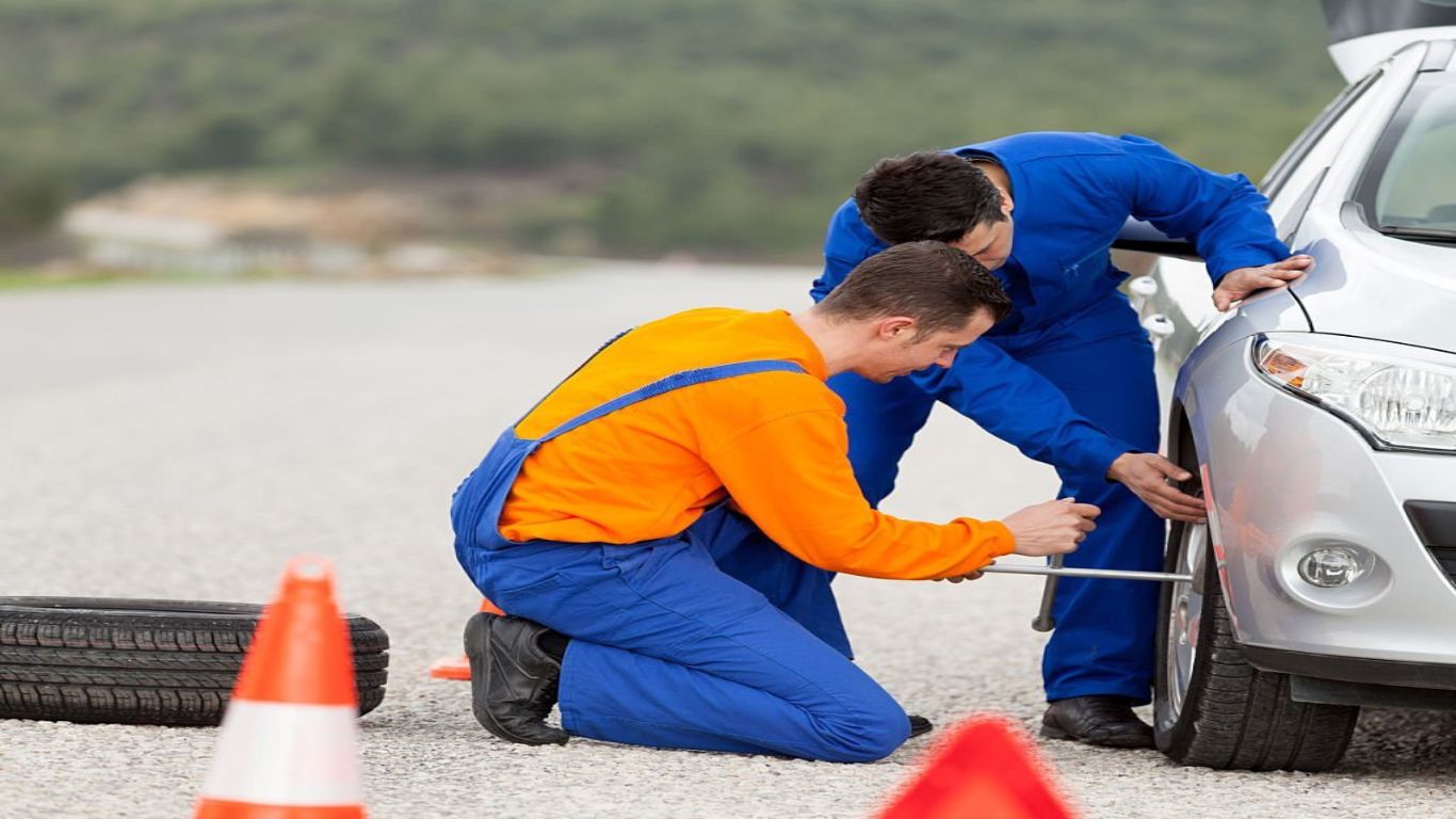 Flat Tire Help Near Nautilus FL Tow Truck Service AutoTow