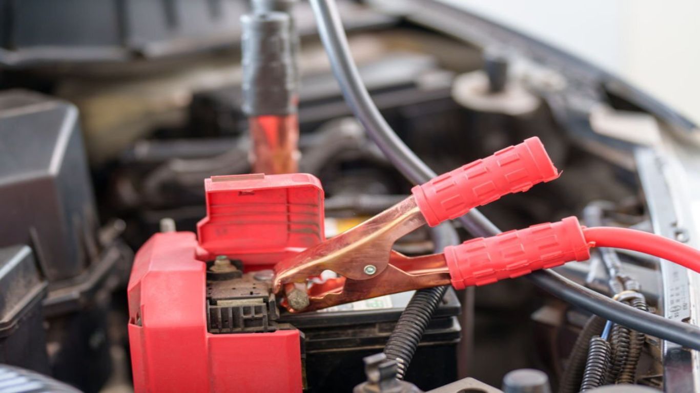 Truck Battery Jumpstart Service Near Hollywood Hills FL